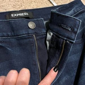 EXPRESS mid rise size 12/s ankle skinny, distressed dark blue jeans